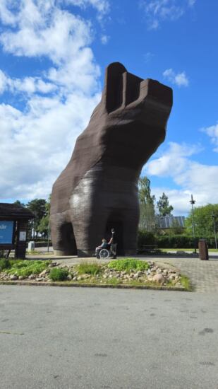 grosse Bärenskulptur Sveg