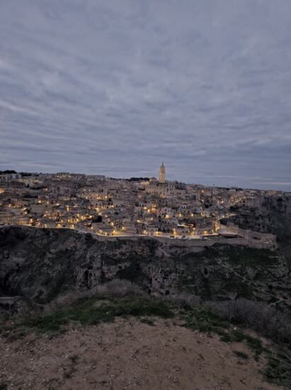 Aussicht auf Matera am Abend