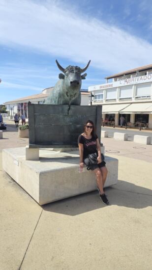 Stierstatue in Saintes-Maries-de-la-Mer