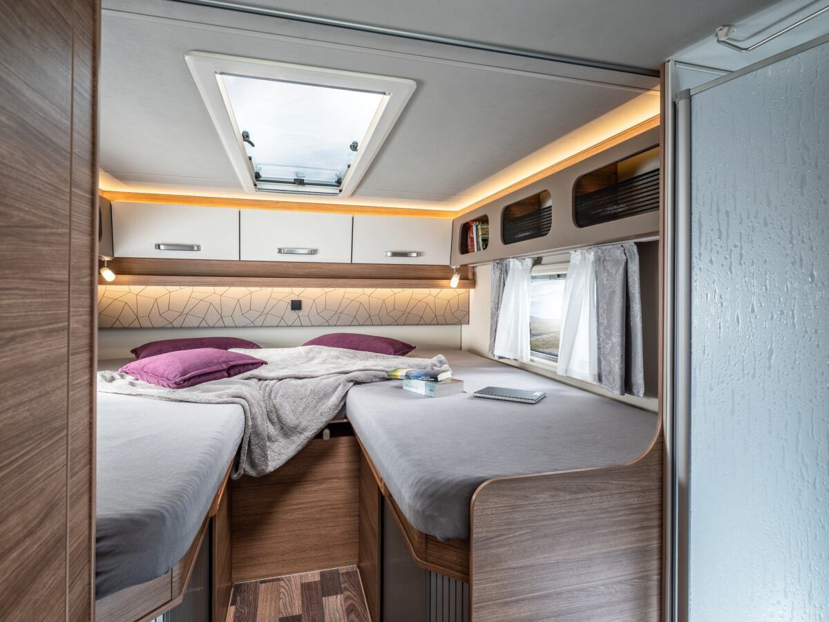 Weinsberg CaraCore 700 MEG - Längs-Einzelbetten